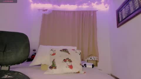 Lauu G online show from January 9, 2025, 3:26 am