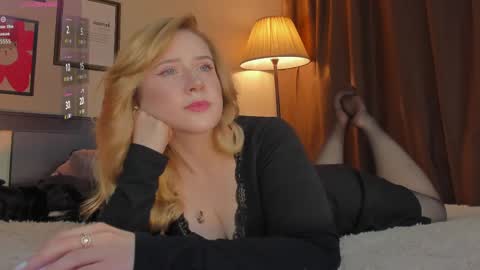Snapshot of lavender_tender chatting on May 29, 2026, 9:13 pm Lav online show from May 29, 2026, 9:13 pm