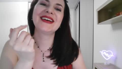 Snapshot of lavender_victoria chatting on February 7, 2025, 11:13 pm Diana online show from February 7, 2025, 11:13 pm