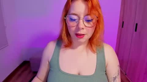 laylaah online show from November 21, 2025, 1:15 am