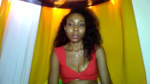 layannek online show from November 25, 2025, 6:46 am