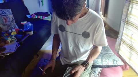 Laye19 online show from December 30, 2024, 6:27 pm