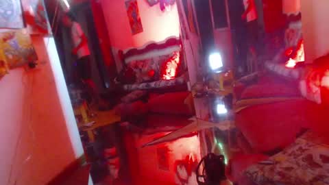 Laye19 online show from February 2, 2025, 1:12 am