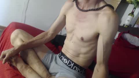 Laye19 online show from March 9, 2025, 8:42 pm