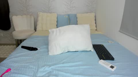 Layla Vanegas online show from January 9, 2025, 9:26 pm