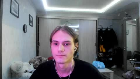 Snapshot of lazaret1k chatting on April 11, 2026, 8:57 pm Vladi online show from April 11, 2026, 8:57 pm