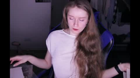 lazy_dazzy online show from March 29, 2026, 6:52 pm