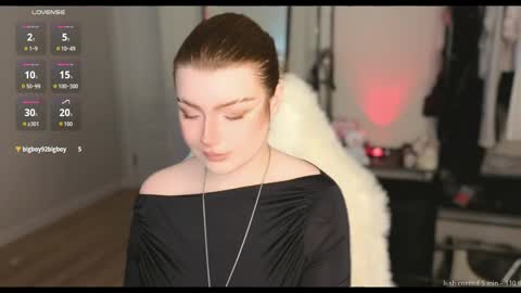 lazy girl Lizzy online show from May 17, 2026, 9:38 am
