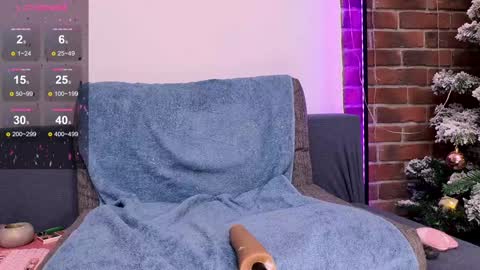 lea_loon online show from January 1, 2025, 6:26 am