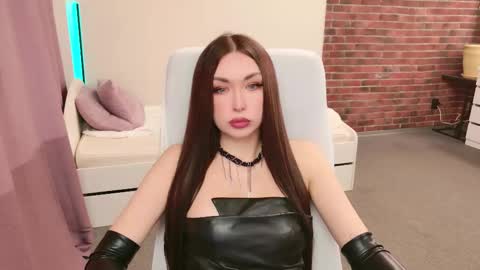 lea_loon online show from September 22, 2025, 9:11 am