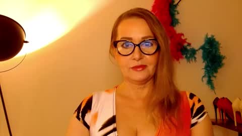 Snapshot of leadesire chatting on March 4, 2025, 2:53 pm LEA online show from March 4, 2025, 2:53 pm