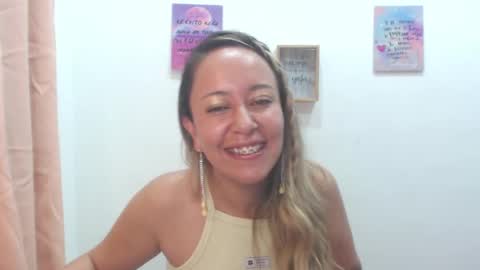 leah_susman online show from February 6, 2025, 2:11 am