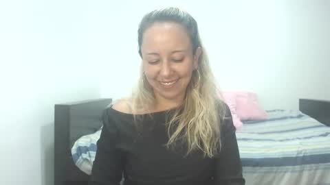 leah_susman online show from October 28, 2025, 3:43 am