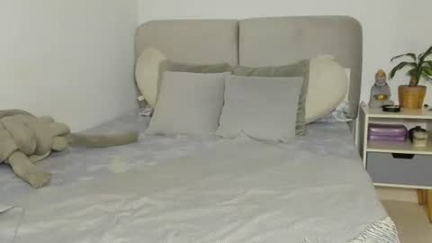   online show from June 14, 2026, 6:48 am