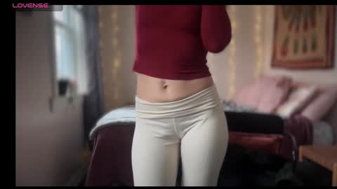 Leah Sparkles online show from January 19, 2025, 4:46 pm