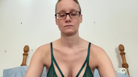 Lee online show from February 28, 2025, 2:42 pm