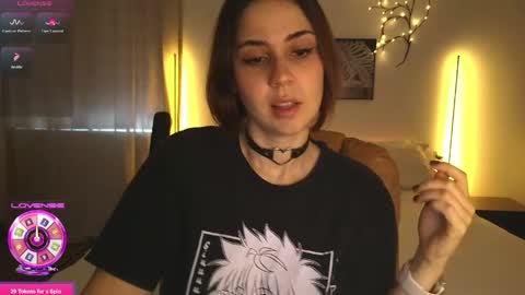 leahwoods online show from May 26, 2026, 1:45 am
