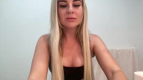 Snapshot of leannaxox chatting on January 30, 2025, 10:29 am Leanna online show from January 30, 2025, 10:29 am