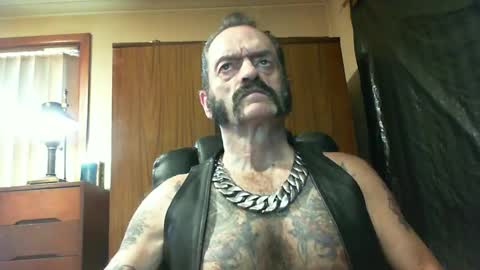 leathergreaser online show from January 27, 2025, 11:54 pm
