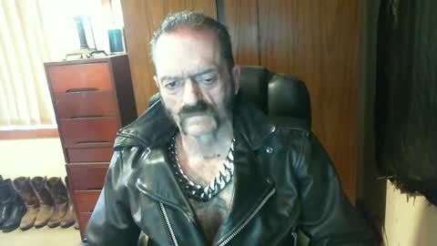 leathergreaser online show from February 11, 2025, 12:28 am