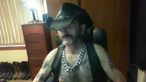 leathergreaser online show from March 3, 2026, 10:04 pm