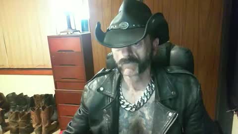 leathergreaser online show from May 16, 2026, 6:39 pm