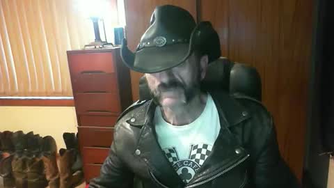 leathergreaser online show from May 20, 2026, 8:59 pm