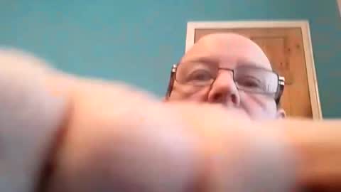 leatherpants68 online show from November 29, 2025, 9:01 am