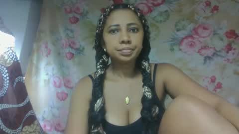 leatiana online show from April 15, 2026, 9:48 pm