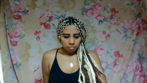 Snapshot of leatianaa chatting on June 14, 2026, 5:15 pm leatianaa online show from June 14, 2026, 5:15 pm