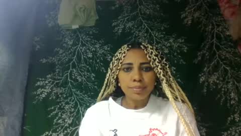 Snapshot of leatianaa chatting on June 25, 2026, 5:12 am leatianaa online show from June 25, 2026, 5:12 am