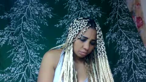 Snapshot of leatianaa chatting on June 25, 2026, 5:28 pm leatianaa online show from June 25, 2026, 5:28 pm