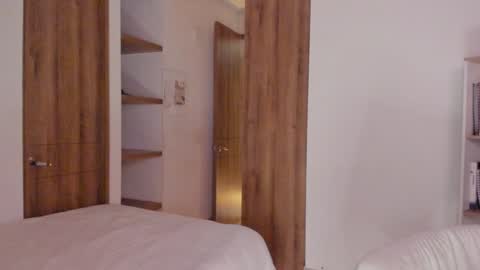 Dani  online show from January 17, 2025, 3:55 am