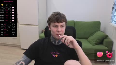 Snapshot of lechery_boy chatting on May 27, 2026, 3:31 pm Lechery boy online show from May 27, 2026, 3:31 pm