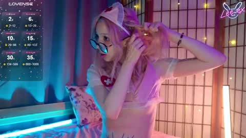 Lee ex online show from September 30, 2025, 7:13 am