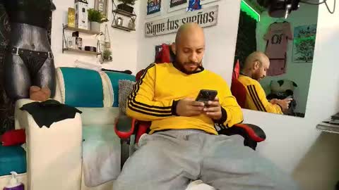 leenar_key online show from January 7, 2026, 11:34 am