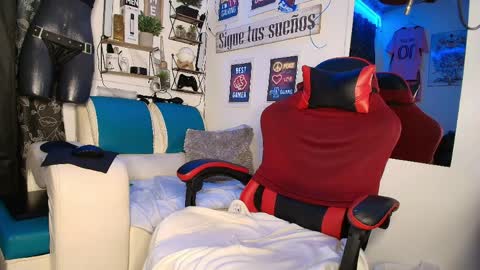 leenar_key online show from April 1, 2026, 12:50 pm