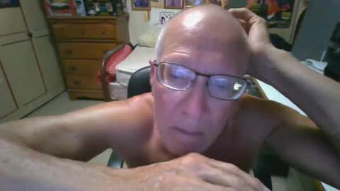 leezamm1132 online show from May 25, 2026, 5:13 am