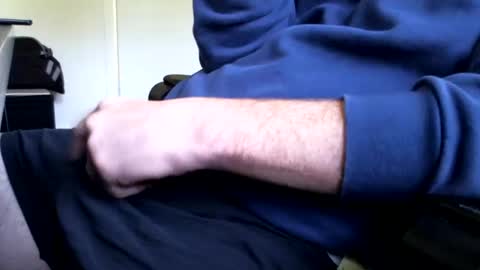 leffe84 online show from September 9, 2025, 7:19 am