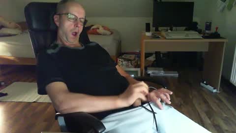 Dave online show from December 9, 2024, 10:52 pm