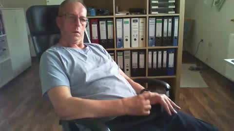 Dave online show from October 13, 2025, 3:34 pm