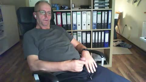 Dave online show from October 14, 2025, 10:10 pm