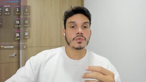 Alejandro online show from October 18, 2025, 10:10 pm