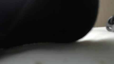 legstrong online show from February 7, 2025, 11:12 am