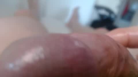 legstrong online show from March 7, 2025, 11:07 am