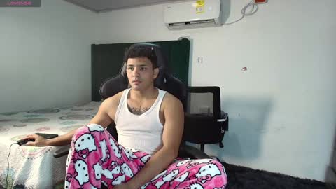 Snapshot of lei_77 chatting on January 21, 2025, 9:15 pm  Lei  online show from January 21, 2025, 9:15 pm