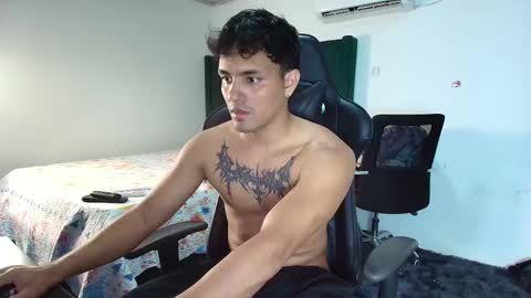 Snapshot of lei_77 chatting on March 12, 2025, 9:24 pm  Lei  online show from March 12, 2025, 9:24 pm
