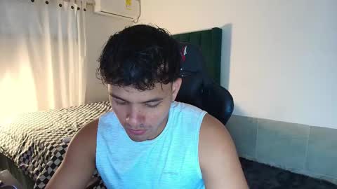 Snapshot of lei_77 chatting on October 18, 2025, 8:09 pm  Lei  online show from October 18, 2025, 8:09 pm
