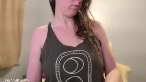 Leia Swift online show from February 22, 2026, 1:18 am