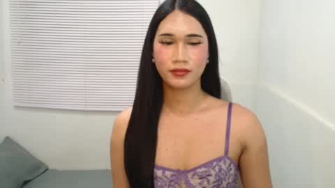 leighs_celine online show from April 15, 2026, 7:58 pm
